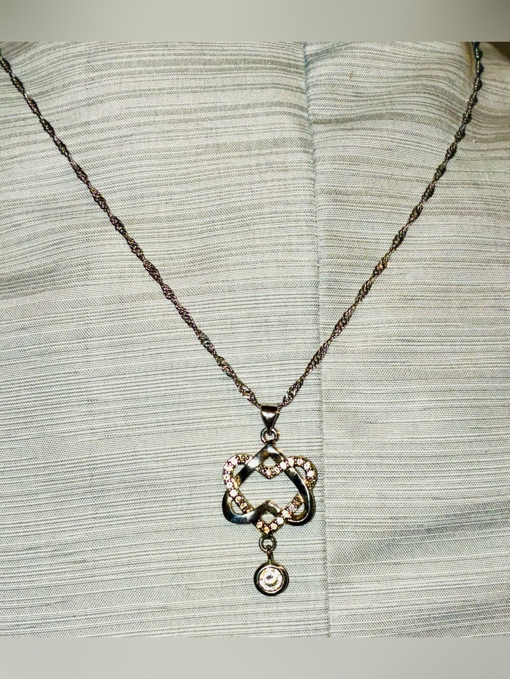 925 Sterling Silver Intertwined Hearts Pendants and Necklace